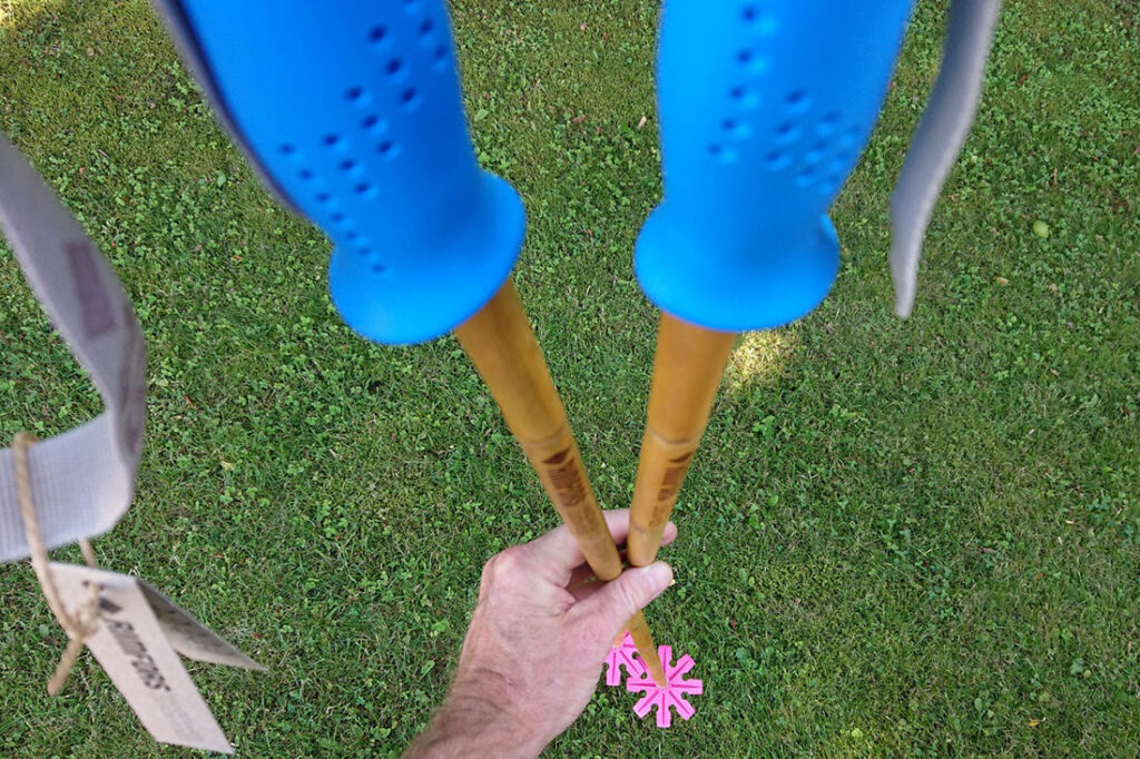 Ski poles of Calcutta bamboo (Dendrocalamus strictus) resemble traditional poles in its taper from the grip down to the basket.