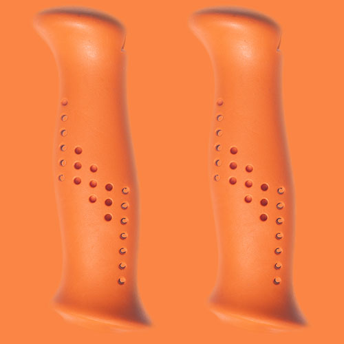 Orangea handtag av gummiliknande elastomer, från Tehnomat.