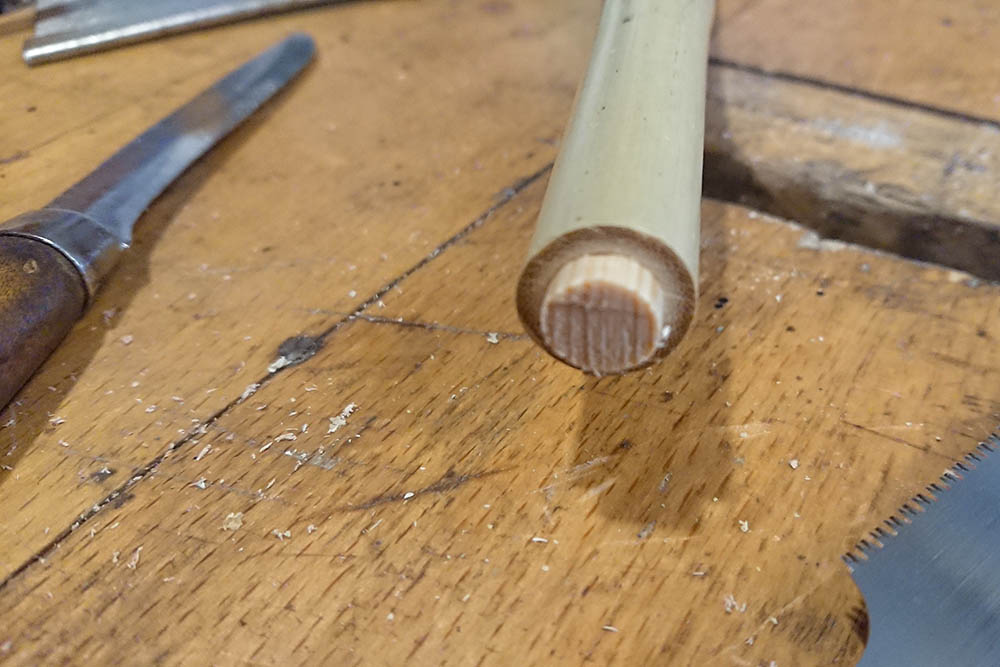 Plug both ends of the bamboo stick using wood glue and a pine dowel.